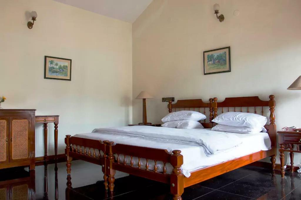 Villa Serena บังกาลอร์ ภายนอก รูปภาพ
