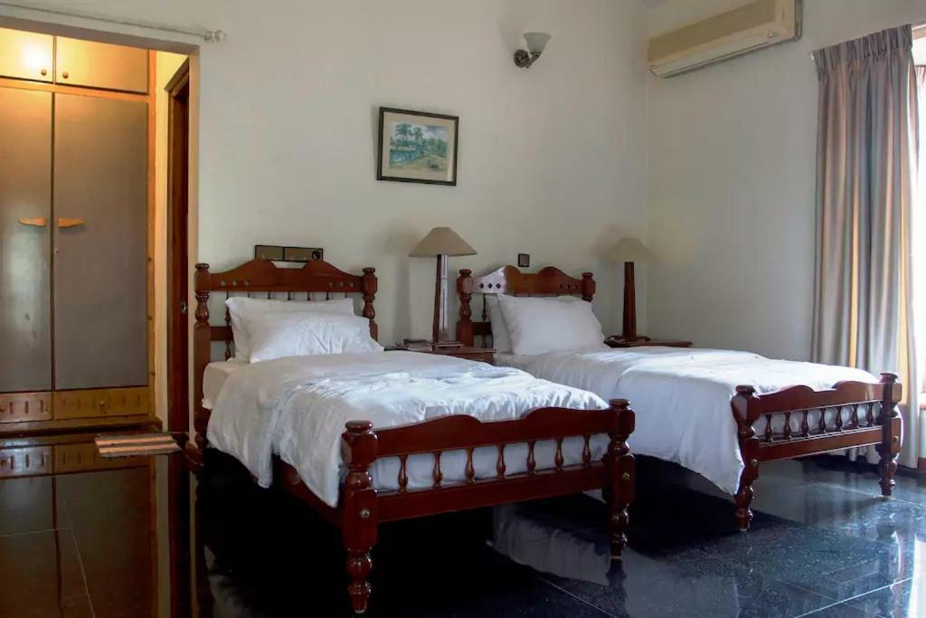 Villa Serena บังกาลอร์ ภายนอก รูปภาพ