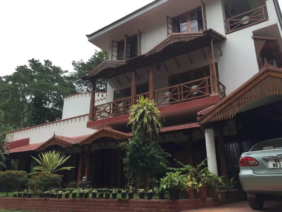Villa Serena บังกาลอร์ ภายนอก รูปภาพ