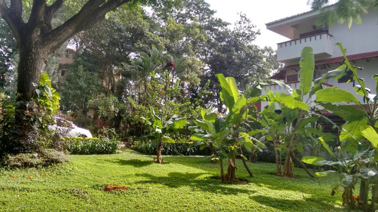 Villa Serena บังกาลอร์ ภายนอก รูปภาพ